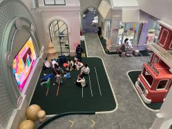 -奈尔宝·儿童乐园·亲子餐厅(华采天地店)