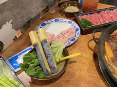 -周小明火锅(黑金冠社区店)