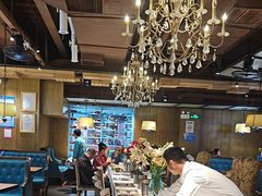 -领鲜活海鲜榴莲自助火锅(东门店)