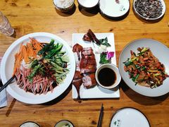 -老滇山寨•云南特色菜•地方菜•民族风情歌舞表演(金碧店)