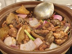 -胡须佬鸡煲四季火锅店(石厦西村直营店)