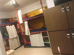 -悦思旅舍(铜锣湾地铁站店)