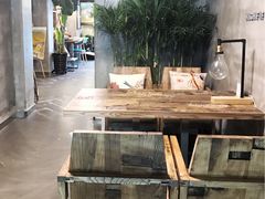 -HIGH FIVE哈福手工汉堡(桂林路店)