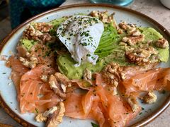 牛油果煮蛋吐司-RAC BAR(安福路店)