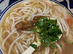 -鑫花溪牛肉米粉(东环大润发店)