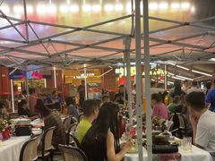 -刘姐啤酒鱼民族演艺餐厅(西街总店)
