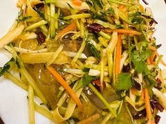 -东北菜冰城一家人