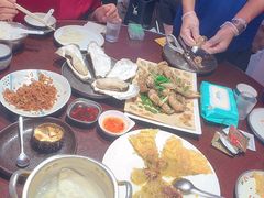 -蚝堡海鲜·威海菜·海肠捞饭·烧烤·亚洲吃蚝公司(幸福门店)