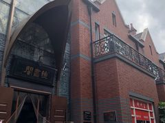 -钟书阁(松江泰晤士小镇店)