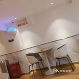 算下来很划算，我们几个人就来这边喝奶茶了，味道还不错