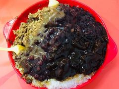 红豆巧克力酸磨糕-王中王刨冰