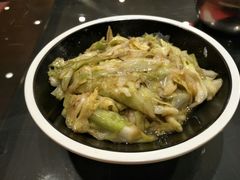 手撕包菜-刘胖子家常菜·蹄花焖藕(中南店)