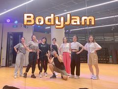 -超级猩猩健身·团课(铁机路迅博店)