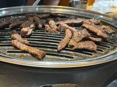 -汉城烤肉·黑金冠(华山路店)