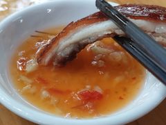 -黄记四更烤乳猪店