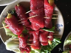 -茅草房·河畔园林火锅