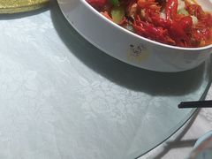 -茸梅路右拐龙虾-农家菜(松江店)