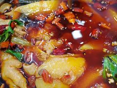 -晓彭肥肠鸡·泡椒鸡火锅(水木天地店)