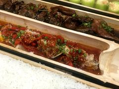-胡须哥网红竹筒菜