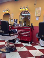 -Devilhands Barbershop男士理容店