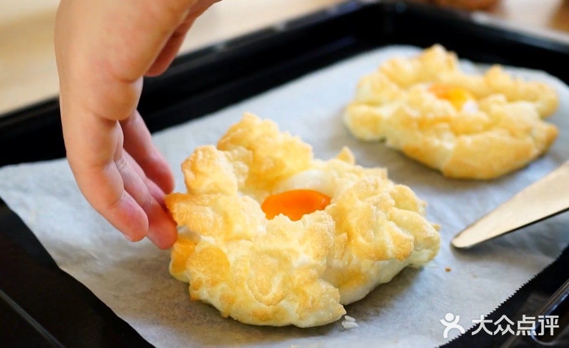 5分钟快手早餐，“美味云朵蛋吐司”    