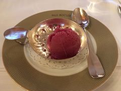 -Restaurant Paul Bocuse