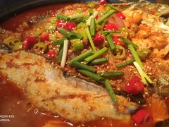 -鸣记脆皮烤鱼·海鲜烤鱼(三八广场店)