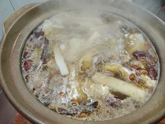 -威邵鸡煲(西华路总店)