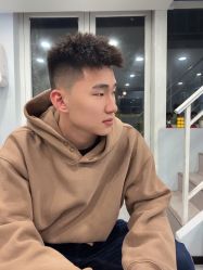 -15C7 男士理发馆 烫染专业店