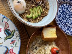 黑椒牛肉低温蛋牛油果饭-LYFATTI 莱芙缇(赣水路店)