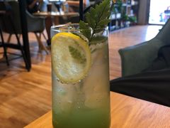 远汀茶醒-ZING COFFEE 镜咖啡