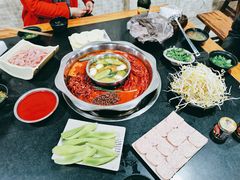 -铜元老码头鳝鱼火锅