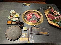 -铭牛烧肉·和牛海鲜自助(高新月牙湖店)