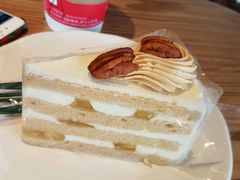 -星巴克臻选(莘庄仲盛店)