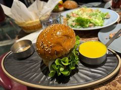 -Let'sBURGERplus·非常创意汉堡(三里屯店)