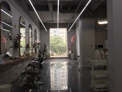 -茶发Salon·烫发染发理发