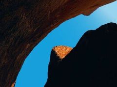 -天山神秘大峡谷