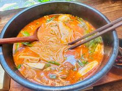 -银米·云南传统过桥米线(双廊黑金冠店)