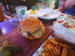 -Famous肥猫墨西哥音乐餐吧(五棵松华熙LIVE店)