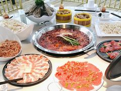 -茅草房·河畔园林火锅