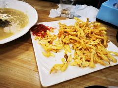 -洪姐川菜东北菜铁锅炖(天生丽街店)