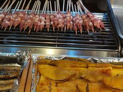 -金滏山烤肉·海鲜·火锅自助餐厅(襄阳万达店)