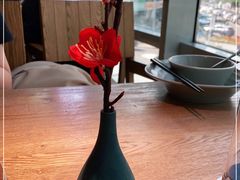 -蜜桃餐厅·伴山(湖滨商业街店)