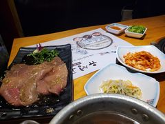 -唯成•韩国炭火烤肉 유성고기