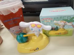 -CoCo都可(八达商城店)