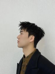 -一家只做男发烫染的店