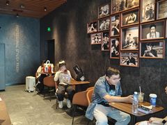 -瑞幸咖啡(大连罗斯福广场一层店)