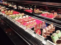 -Salon de The de Joel Robuchon(外滩18号店)