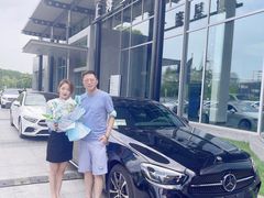 -上海星瀚奔驰4S店(红柳路店)