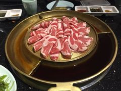 -猪啊牛呀羊啊铜盘烤肉(正大广场店)